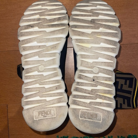 Fendi sneakers - Picture 5 of 6